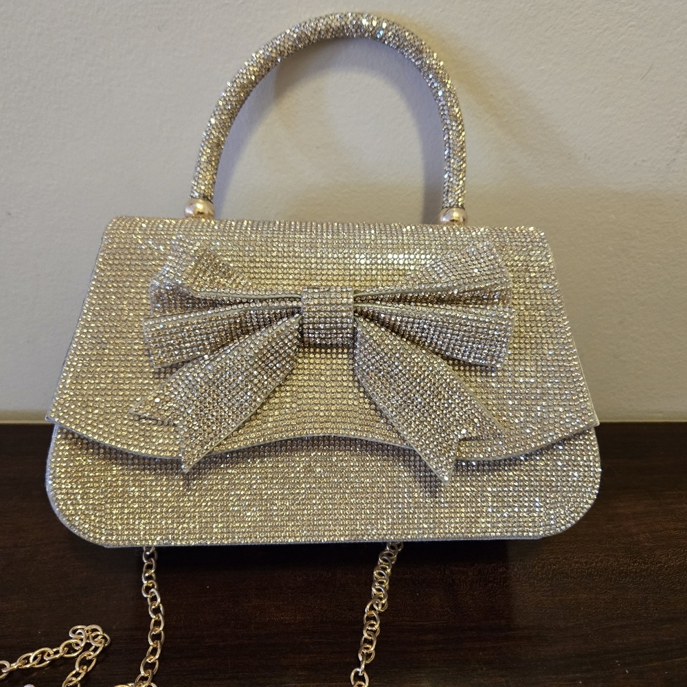 Windsor Gold Rhinestone Bow Clutch✨️🌃 - Picture 3 of 11